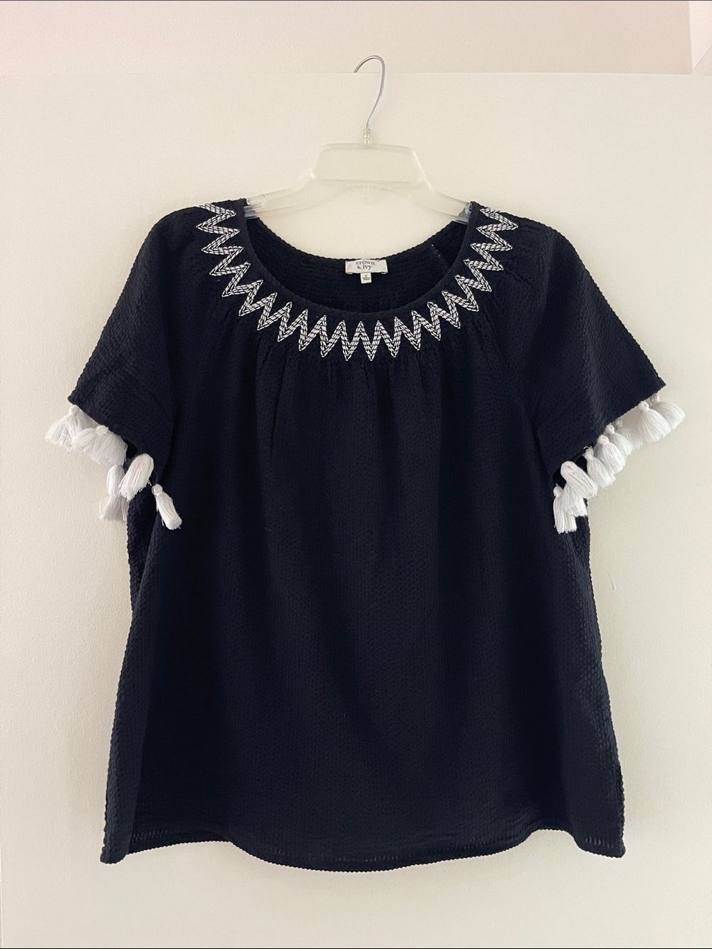 crown & ivy Black Short-Sleeve Tunic with White Tassel Trim